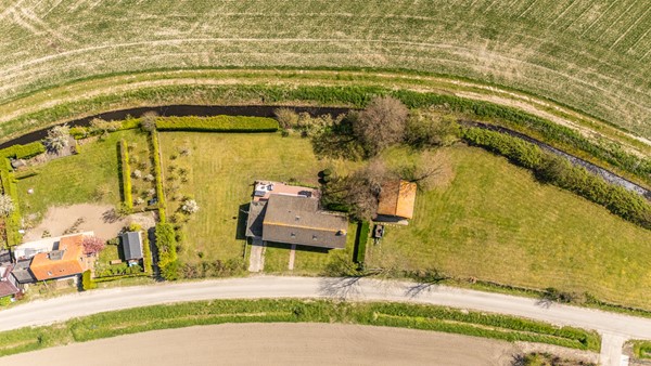 Landelijk wonen met weidse vergezichten op een unieke locatie.